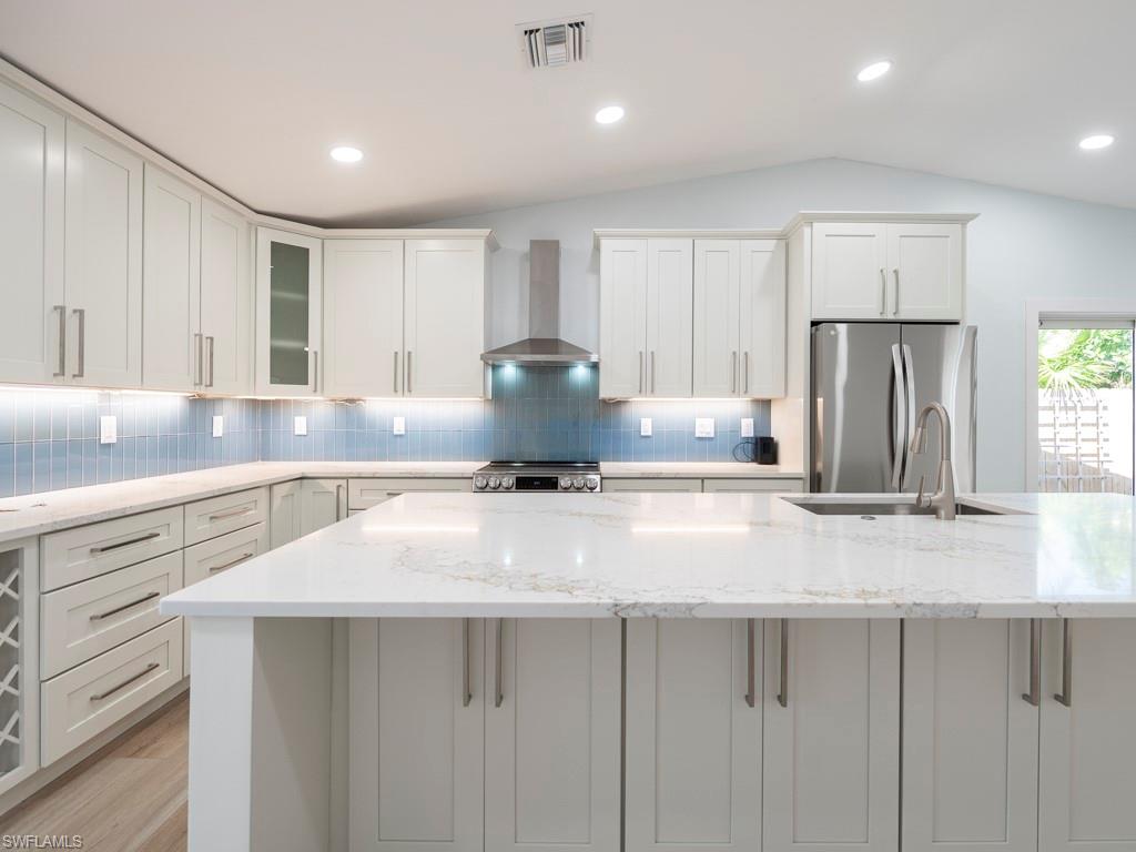 SANIBEL HIGHLANDS - Residential