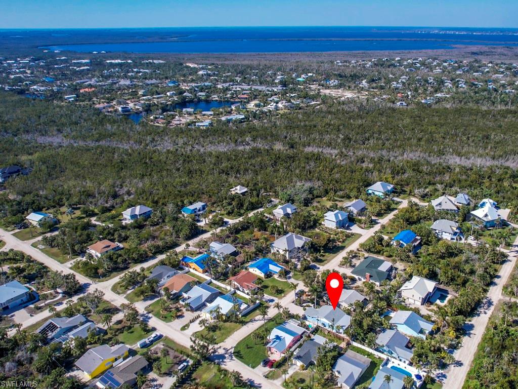 SANIBEL HIGHLANDS - Residential