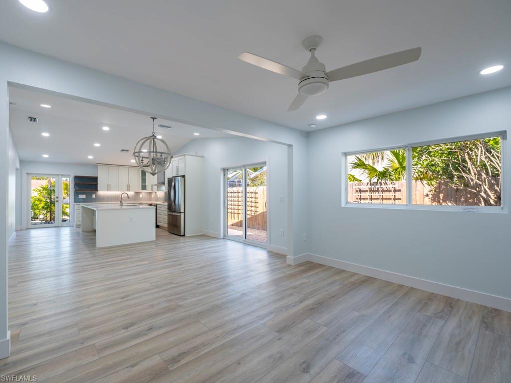 SANIBEL HIGHLANDS - Residential