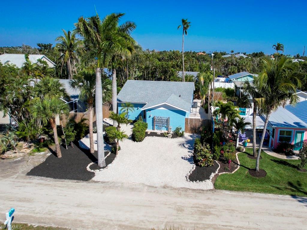 SANIBEL HIGHLANDS - Residential