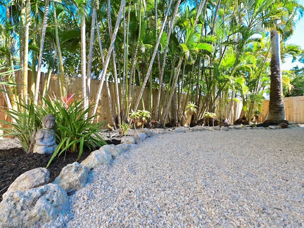 SANIBEL HIGHLANDS - Residential