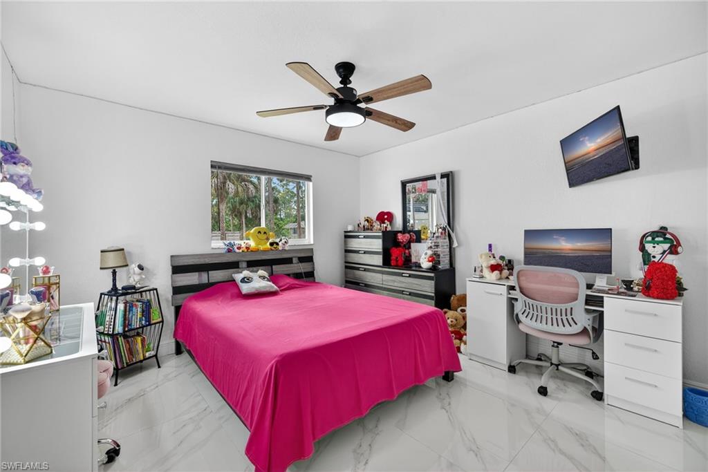 900 BUILDING - Residential