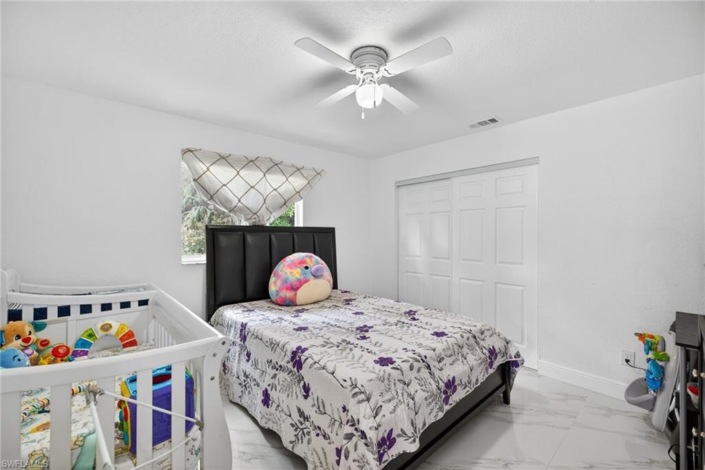 900 BUILDING - Residential