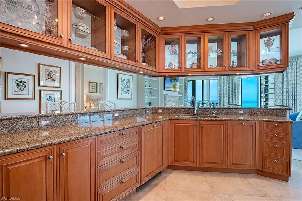 4501 Gulf Shore BLVD N 1103