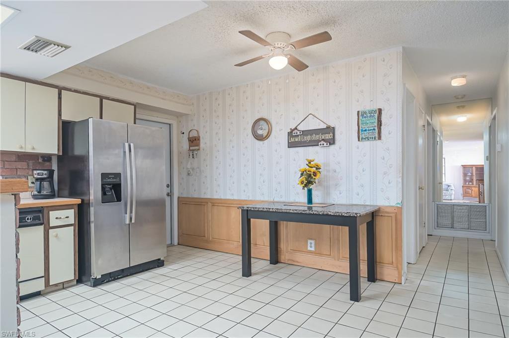 NAPLES TWIN LAKES - Residential