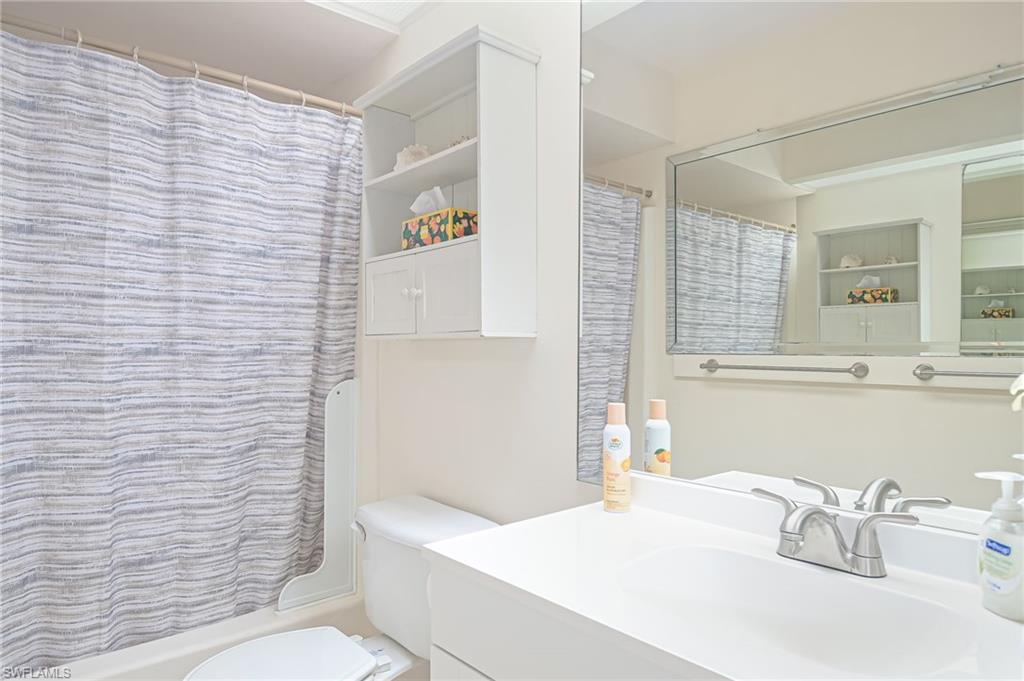 NAPLES TWIN LAKES - Residential