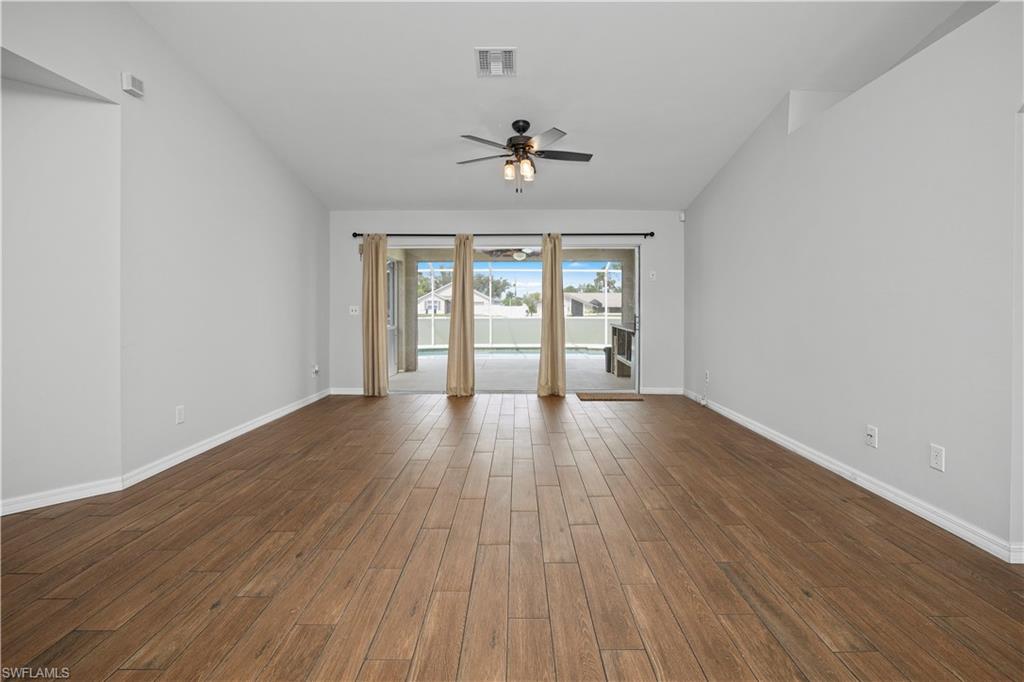 CAPE CORAL - Residential