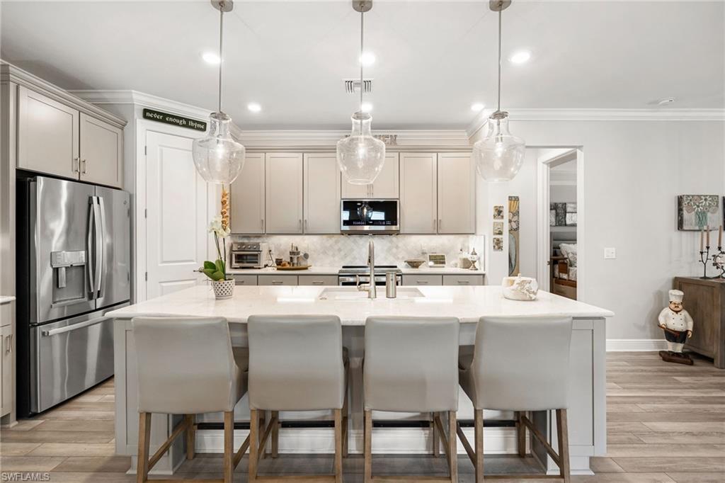 EAGLE RESERVE - Residential