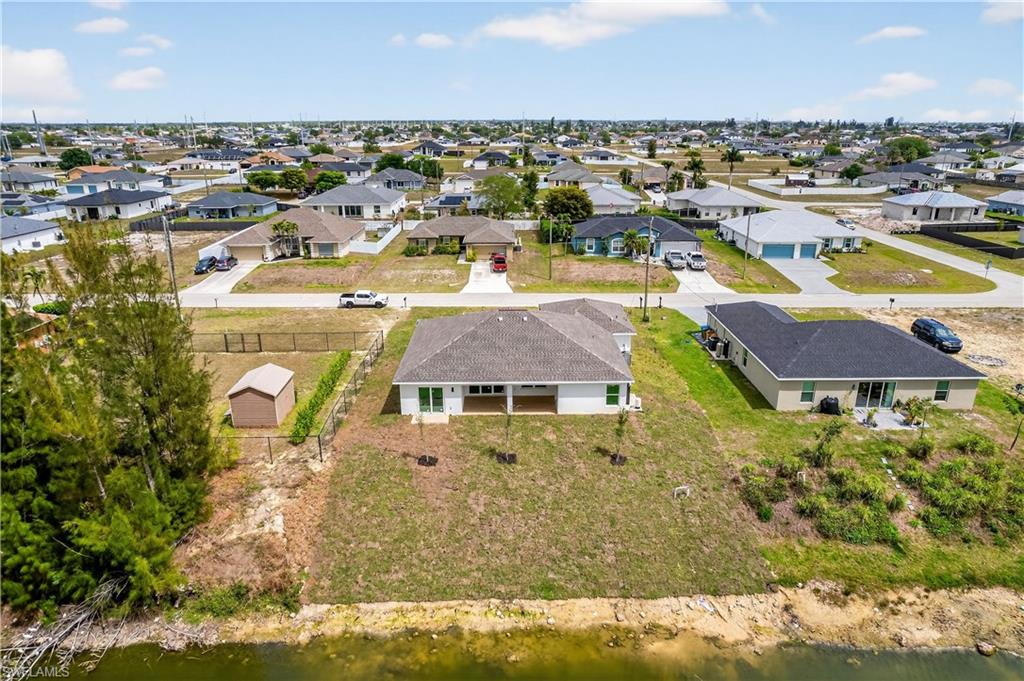 CAPE CORAL - Residential