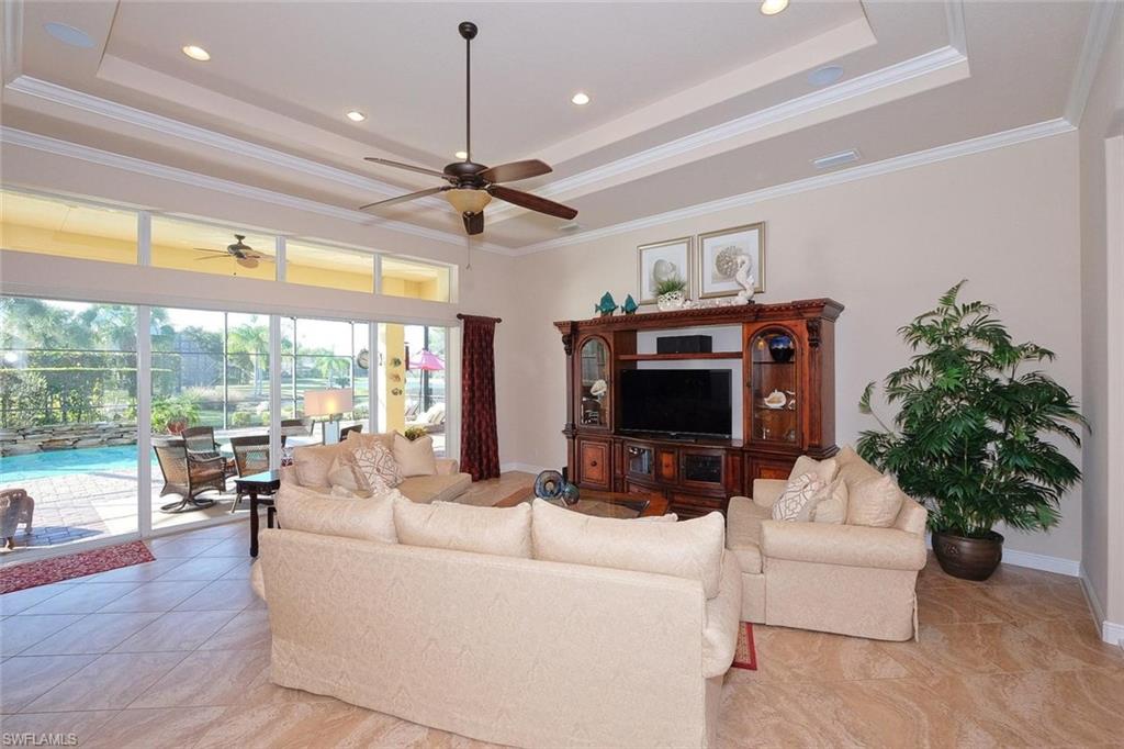 BELLE LAGO - Residential