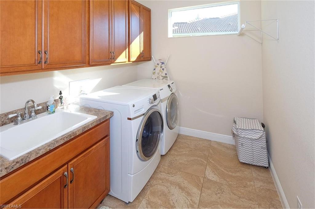 BELLE LAGO - Residential