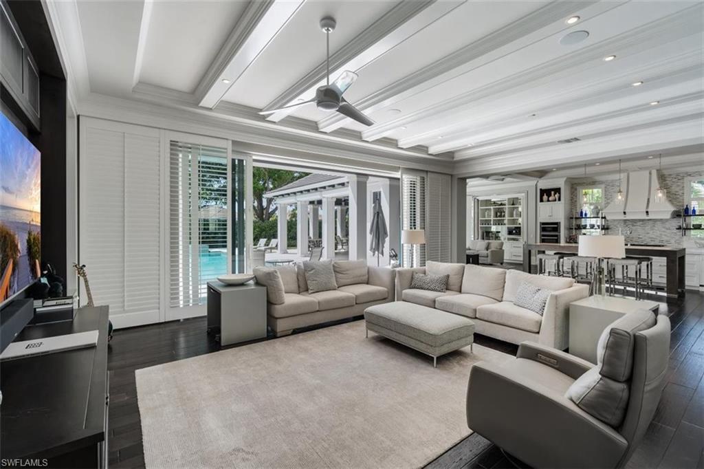 QUAIL WEST - Residential