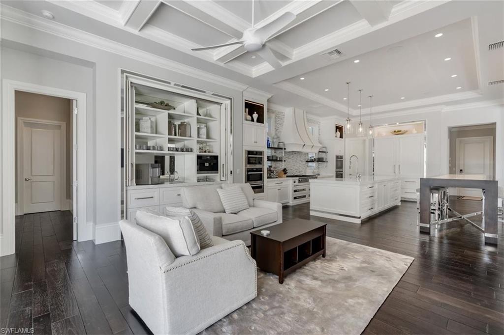 QUAIL WEST - Residential