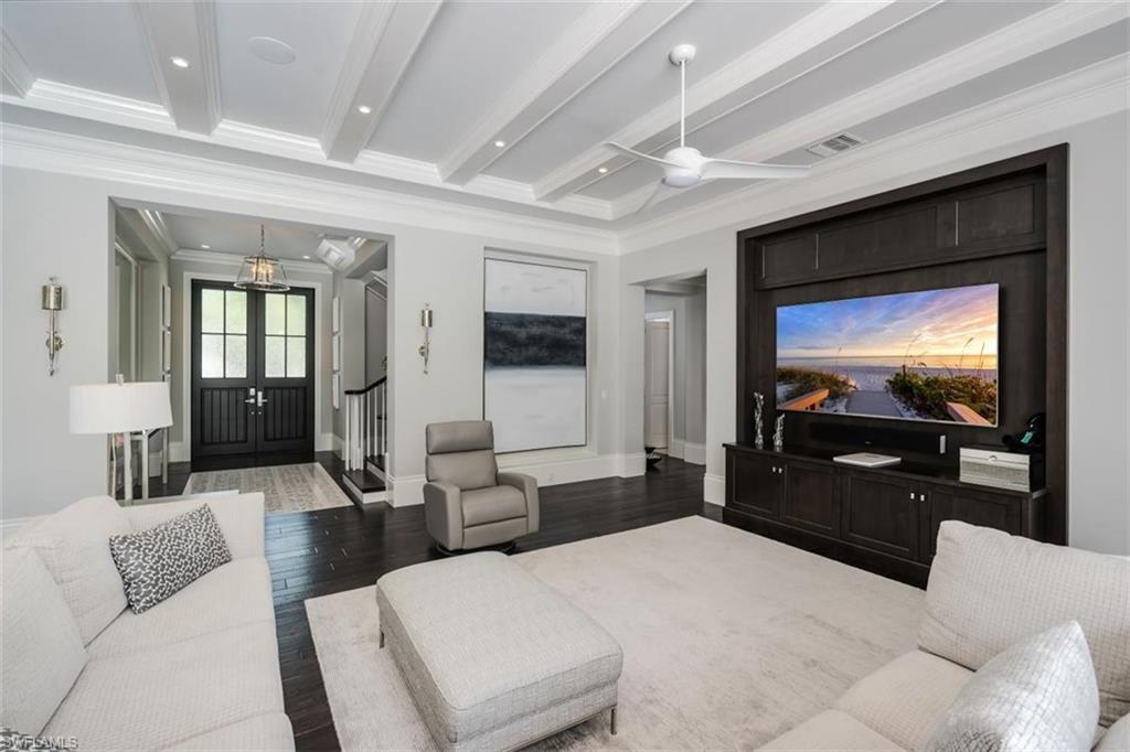 QUAIL WEST - Residential