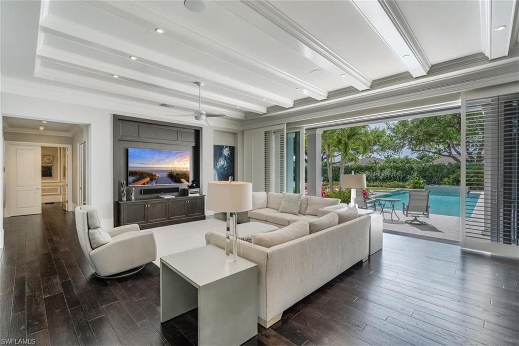 QUAIL WEST - Residential