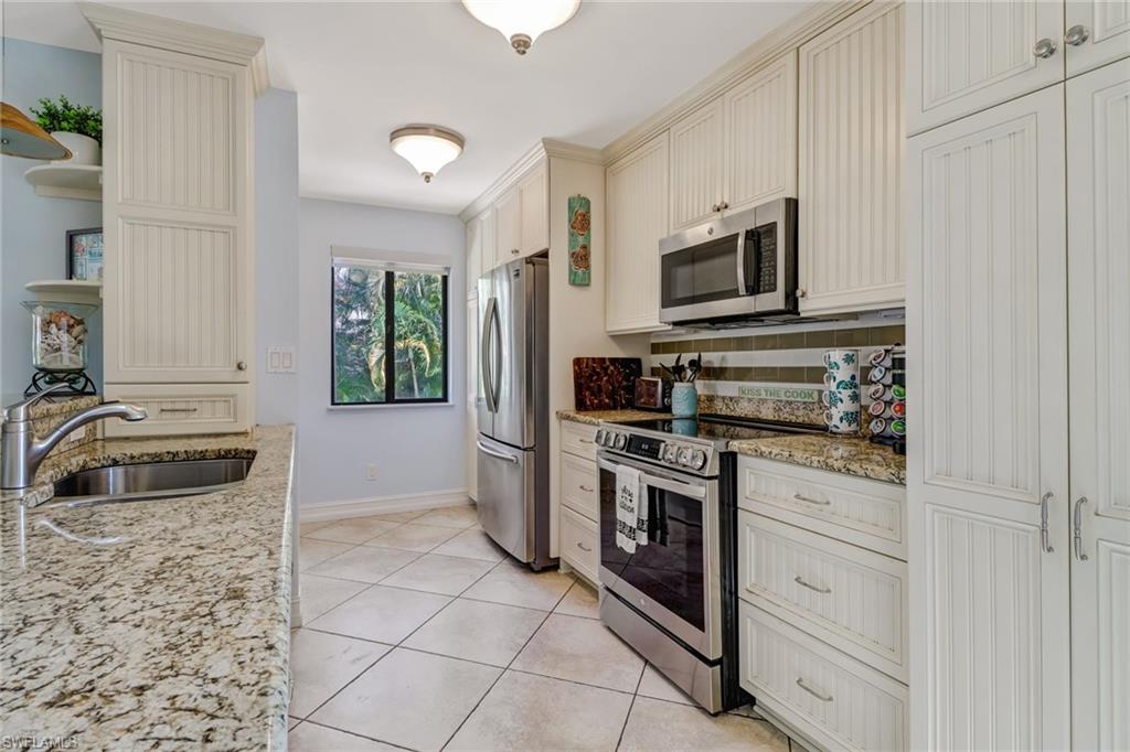 MARCO ISLAND - Residential