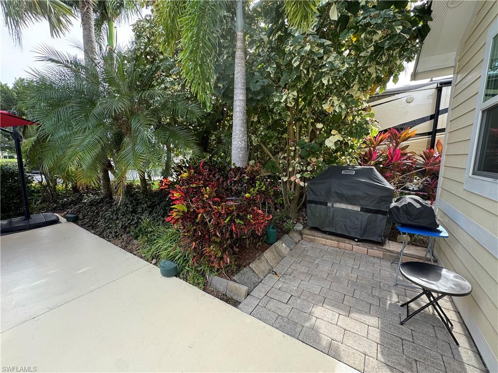 RIVERBEND MOTORCOACH RESORT - Land