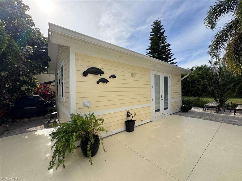 RIVERBEND MOTORCOACH RESORT - Land