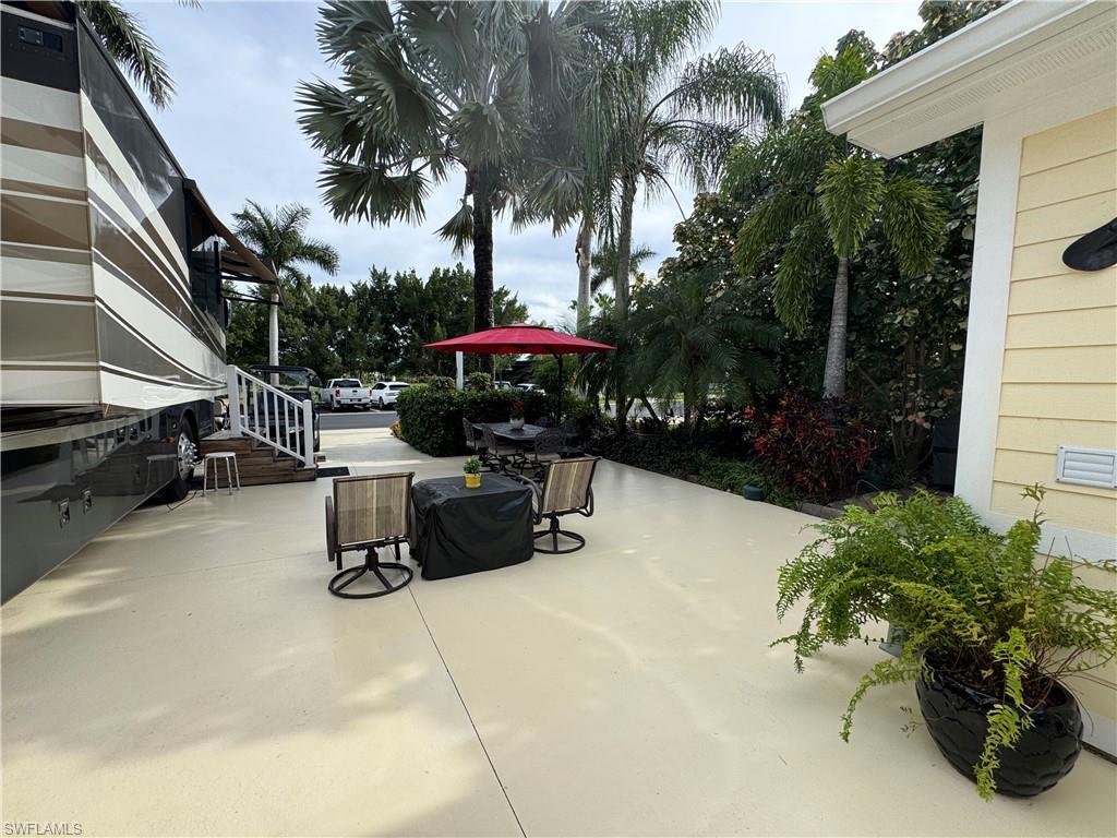 RIVERBEND MOTORCOACH RESORT - Land