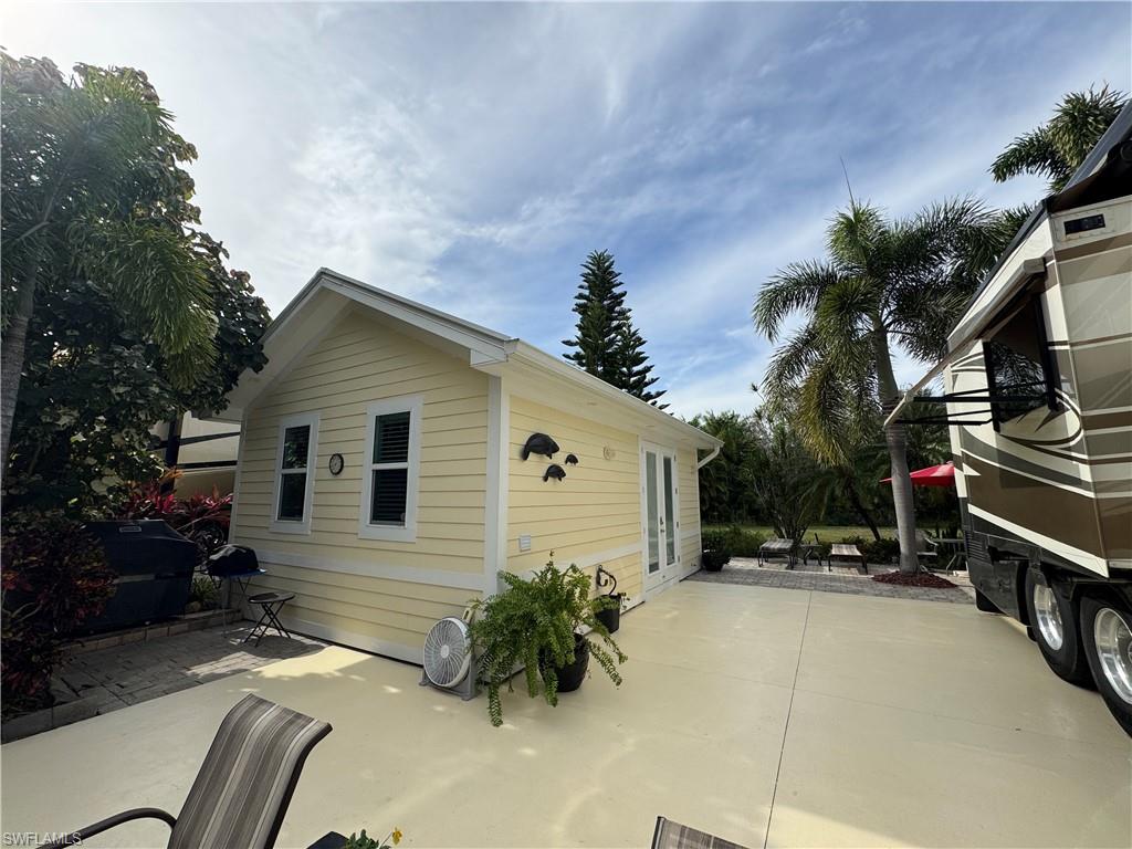 RIVERBEND MOTORCOACH RESORT - Land