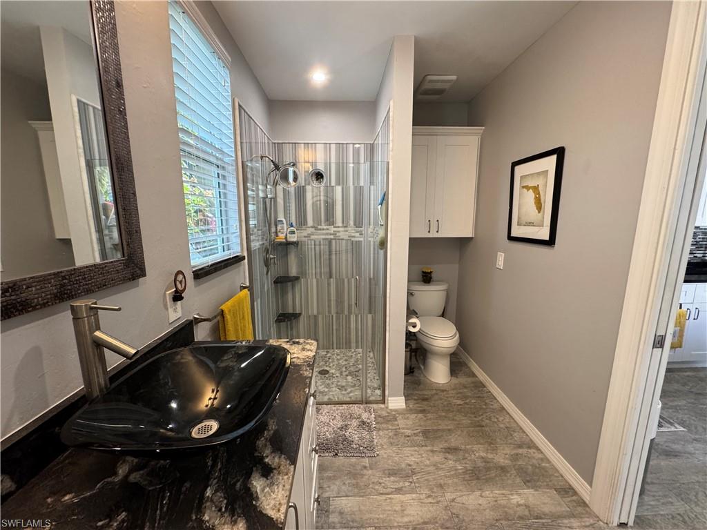 RIVERBEND MOTORCOACH RESORT - Land