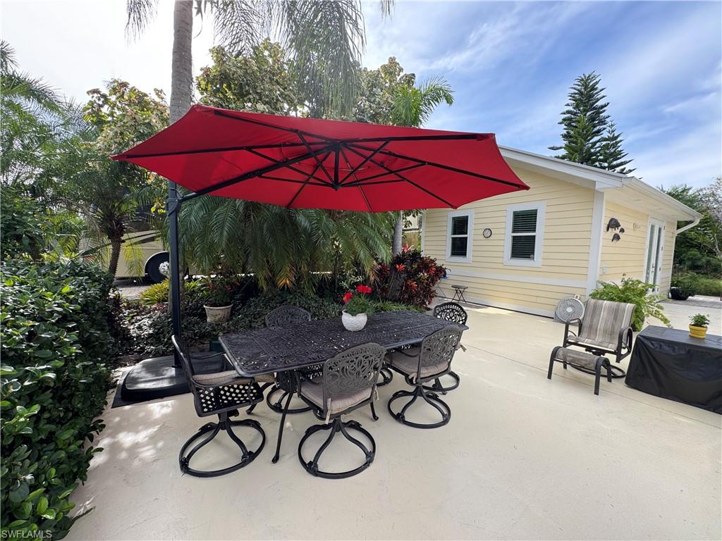 RIVERBEND MOTORCOACH RESORT - Land