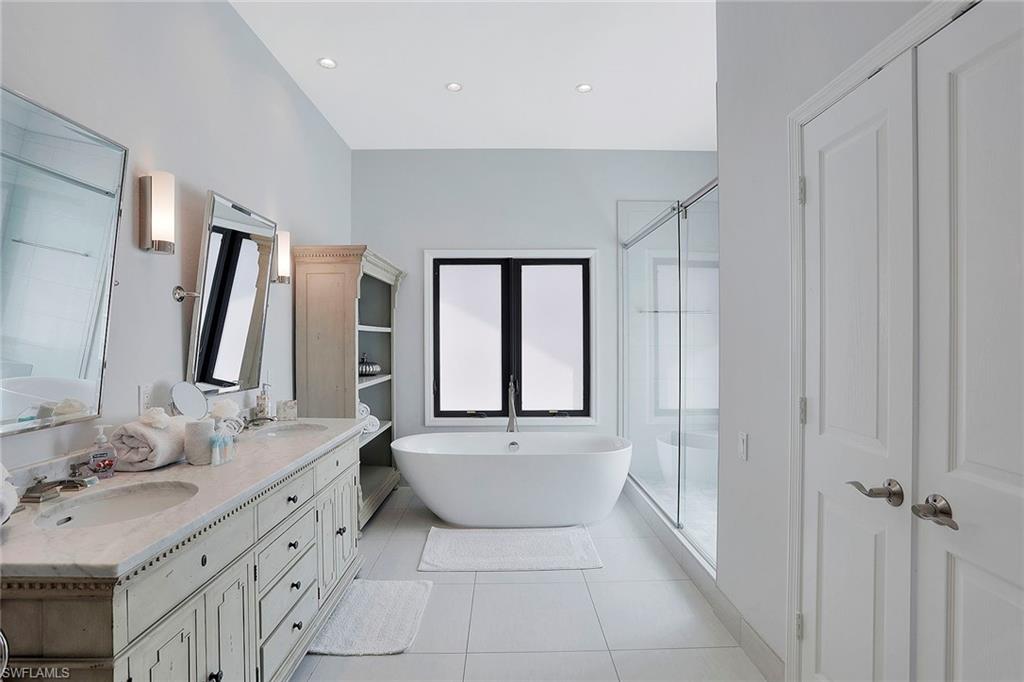 MARCO ISLAND - Residential