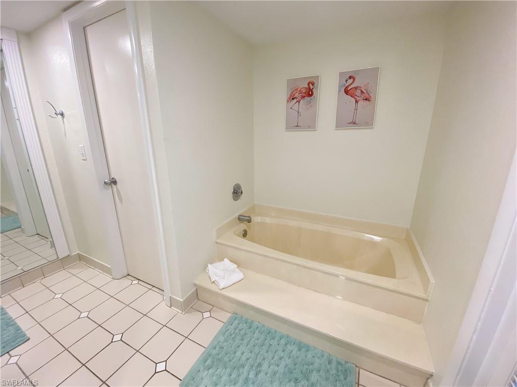SANIBEL HARBOUR TOWER CONDO - Residential
