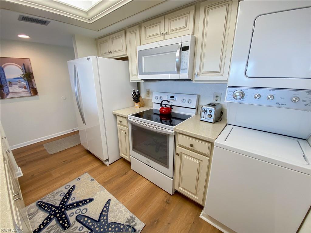 SANIBEL HARBOUR TOWER CONDO - Residential