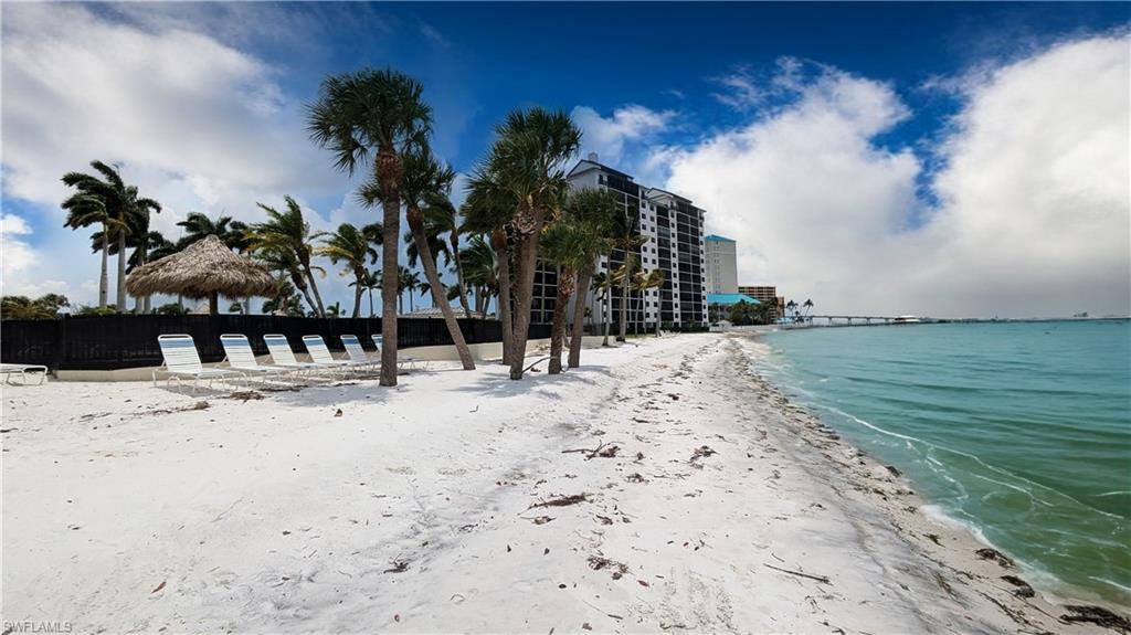 SANIBEL HARBOUR TOWER CONDO - Residential