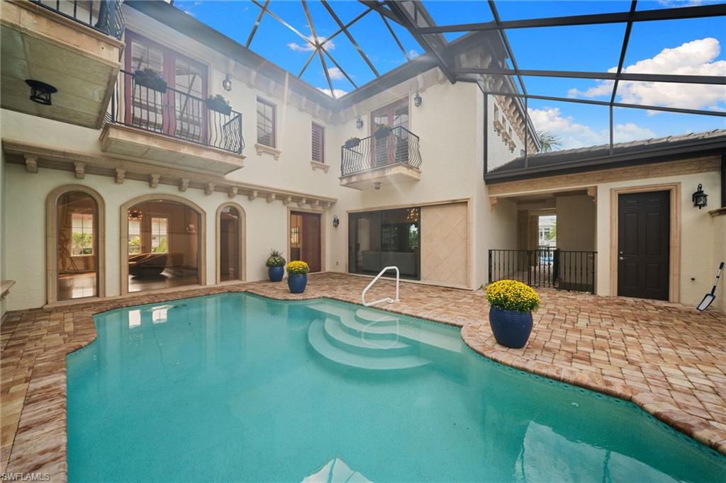 1560 Osprey AVE