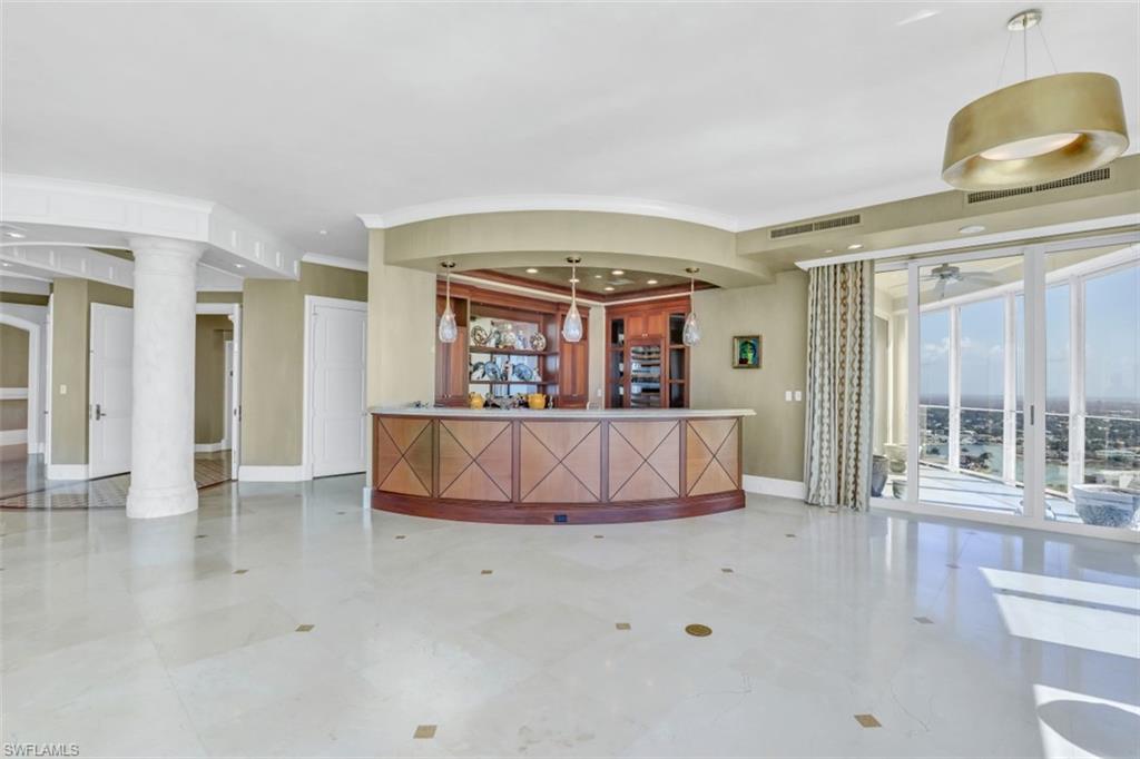 REGENT - Residential