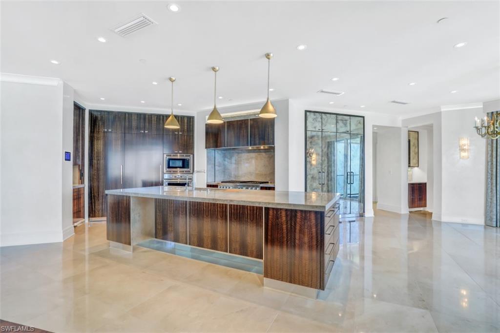 REGENT - Residential