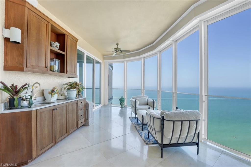 REGENT - Residential