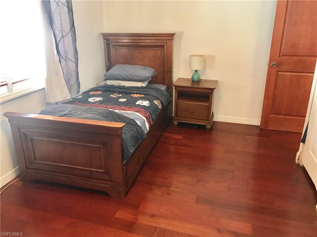 RUSSEL PARK - Residential