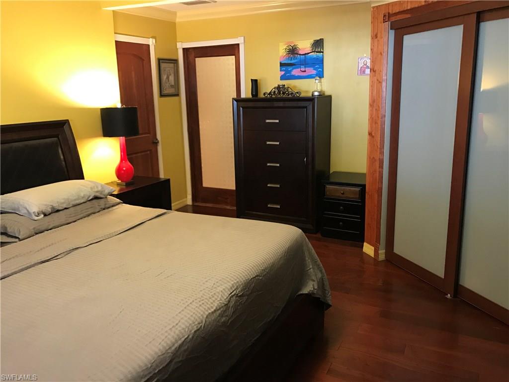 RUSSEL PARK - Residential