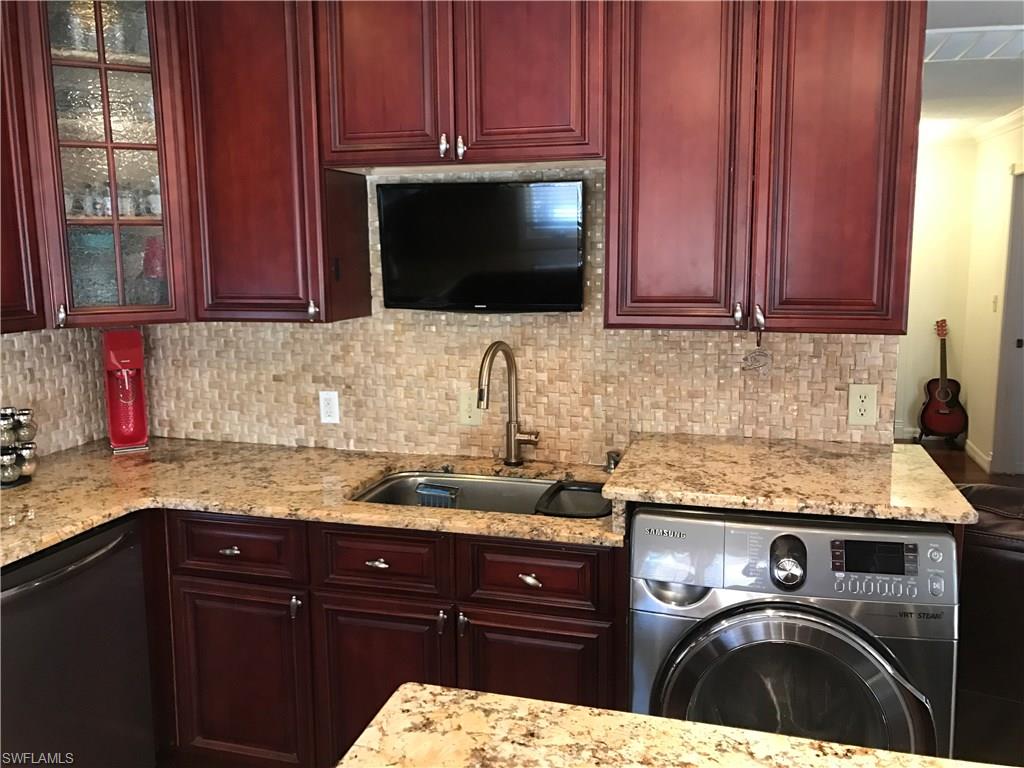 RUSSEL PARK - Residential