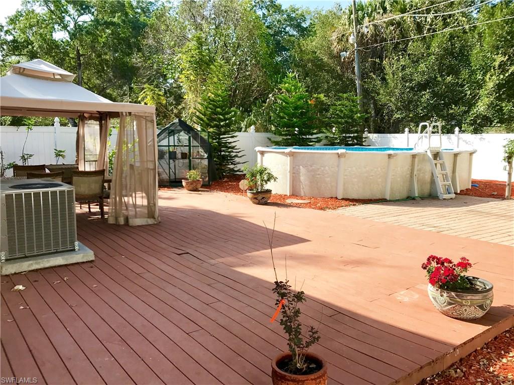 RUSSEL PARK - Residential