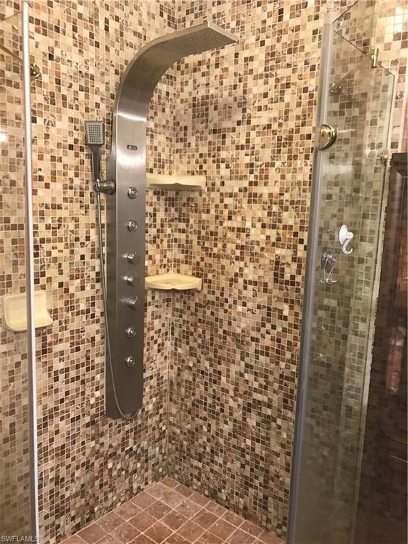 RUSSEL PARK - Residential