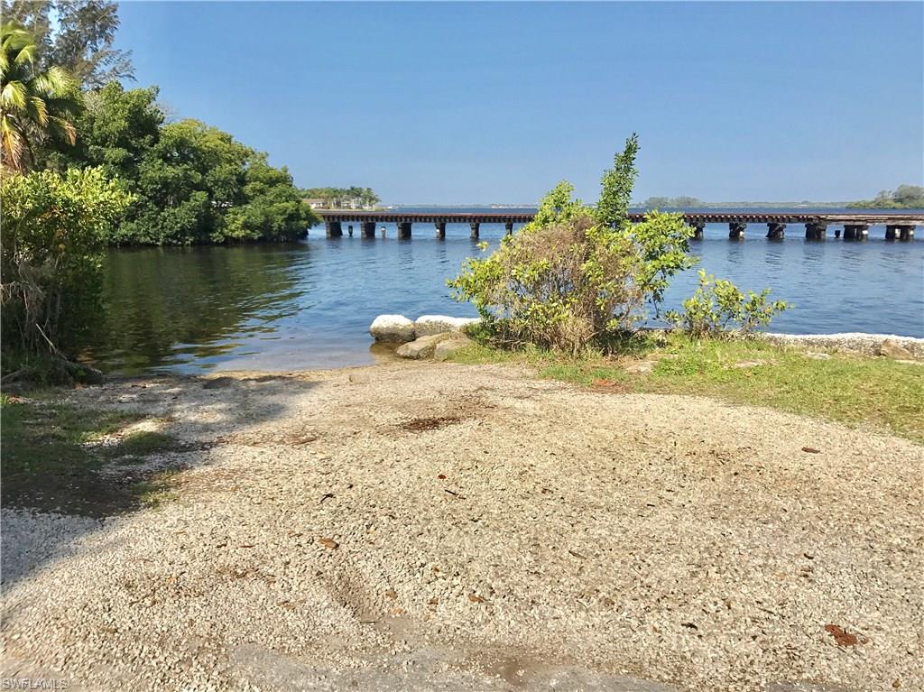 RUSSEL PARK - Residential