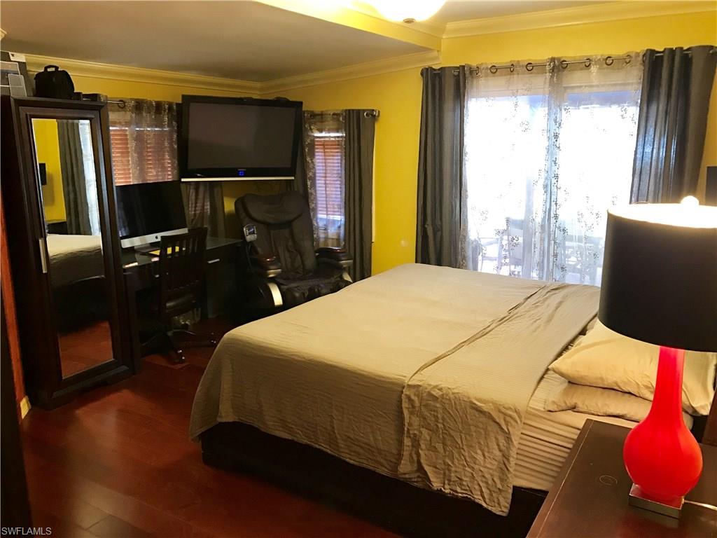 RUSSEL PARK - Residential