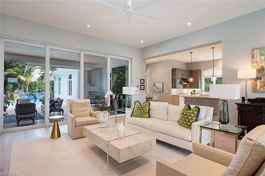 MOORINGS - Residential