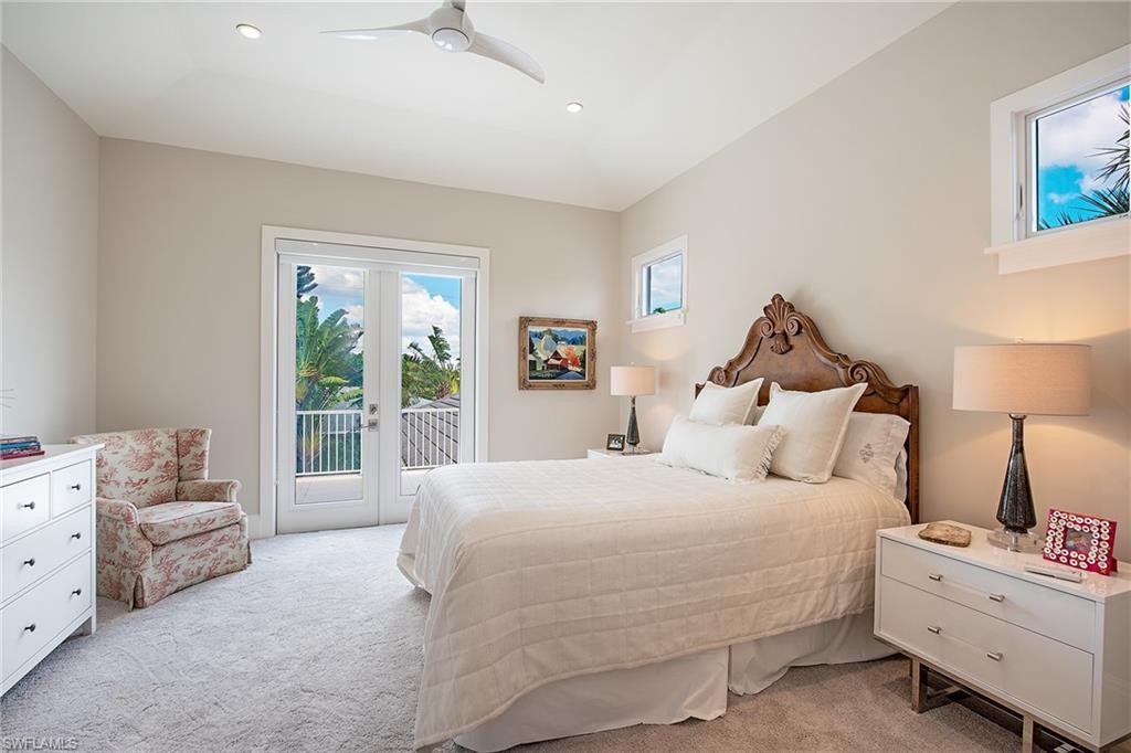 MOORINGS - Residential