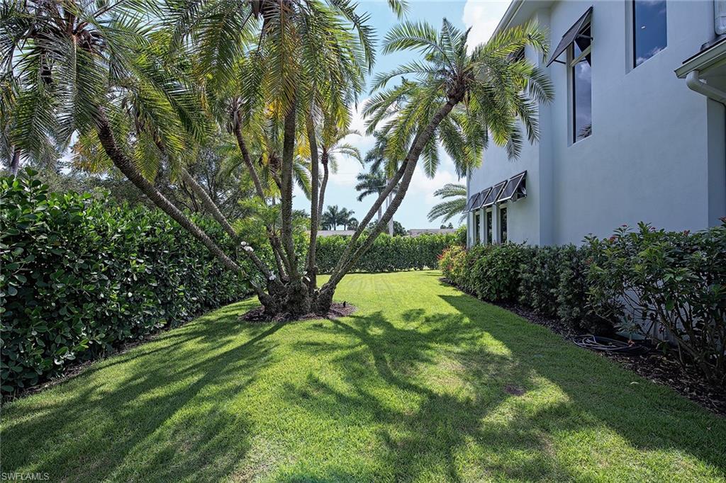 MOORINGS - Residential