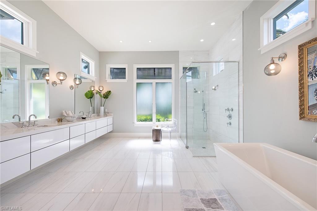 MOORINGS - Residential