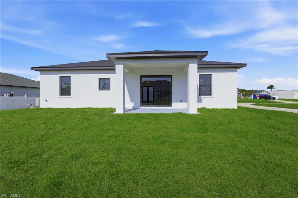 CAPE CORAL - Residential