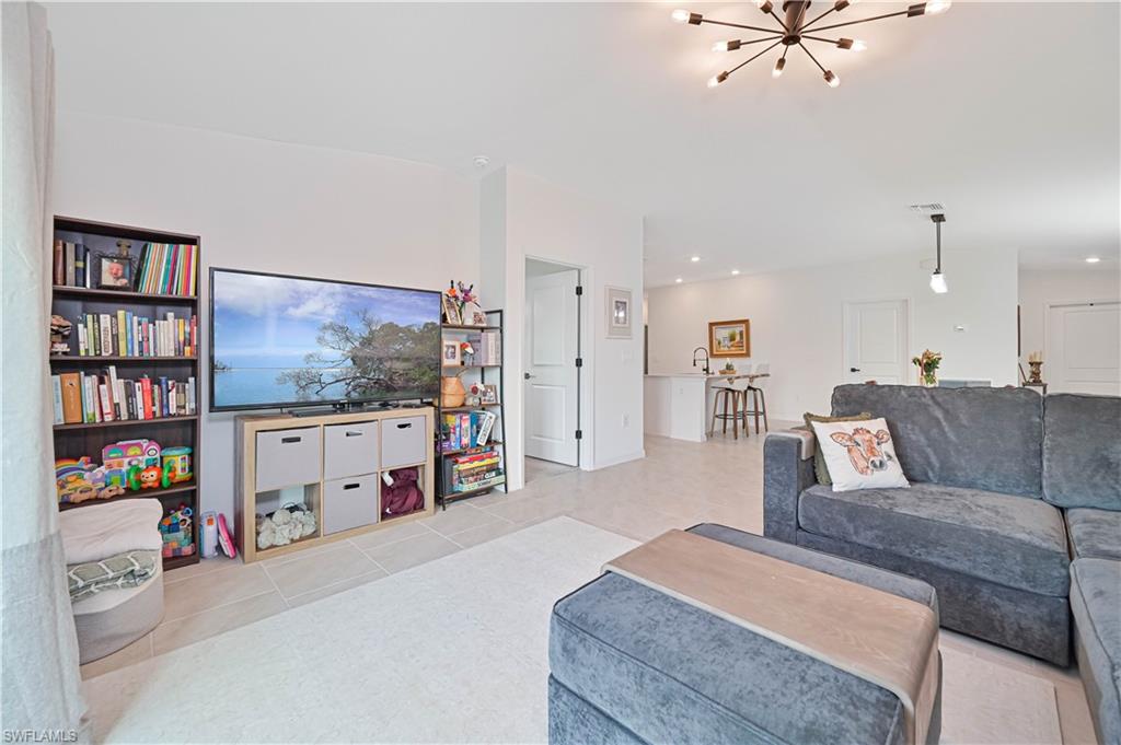 SAVANNA LAKES - Residential Lease