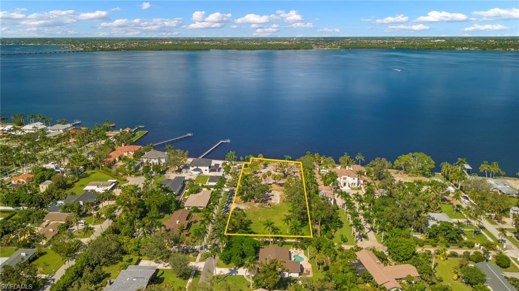 FORT MYERS - Land
