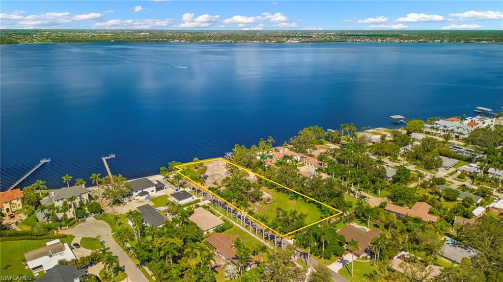 FORT MYERS - Land