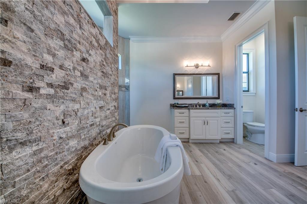 EAGLE'S LANDING ESTATES - Residential